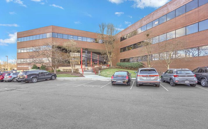 Pictures of Office property located at 3930 Pender Dr, Fairfax, VA 22030 for lease - image #1