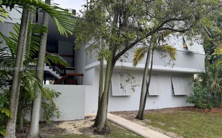 Pictures of Office property located at 7325 SW 63rd Ave # B #102-B, South Miami, FL 33143 for lease - image #1