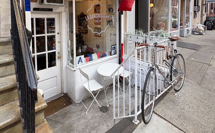Pictures of Restaurant property located at 239 W 15th St, New York, NY 10011 for lease - image #1