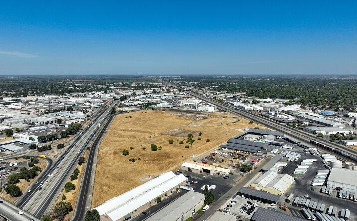 Pictures of Industrial property located at 1200 Graphics Dr, Modesto, CA 95351 for lease - image #1
