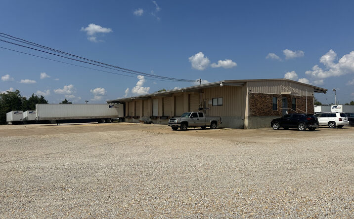 Pictures of Industrial property located at 3390 Jeff Holman Blvd, Tupelo, MS 38801 for lease - image #1