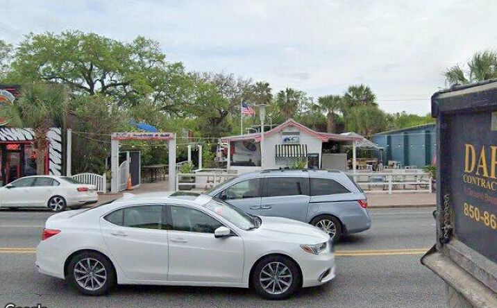 Pictures of Retail property located at 190 SE Miracle Strip Parkway, Okaloosa Island, FL 32548 for lease - image #1