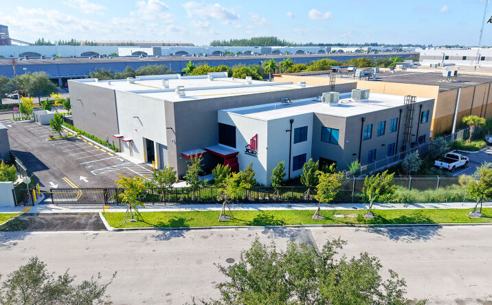 Pictures of Industrial property located at 10941 NW 123rd St, Medley, FL 33178 for lease - image #1