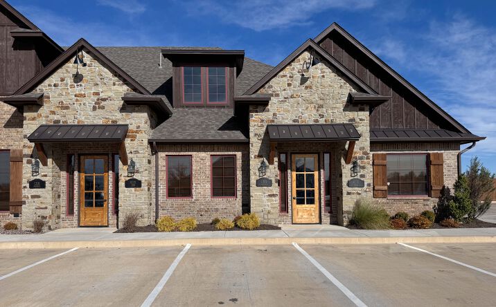 Pictures of Office property located at 1201 Magnolia Ct, Moore, OK 73160 for lease - image #1