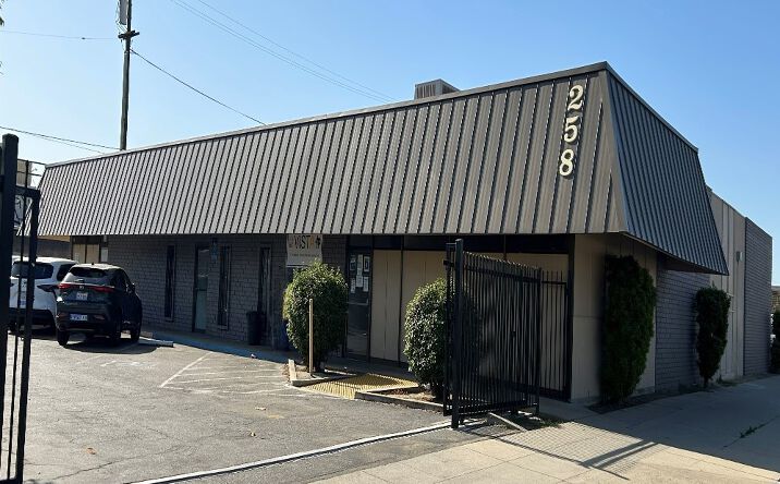Pictures of Office property located at 258 N Blackstone Ave, Fresno, CA 93701 for lease - image #1