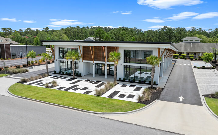 Pictures of Retail, Office, Restaurant property located at 119 Persimmon St, Bluffton, SC 29910 for lease - image #1