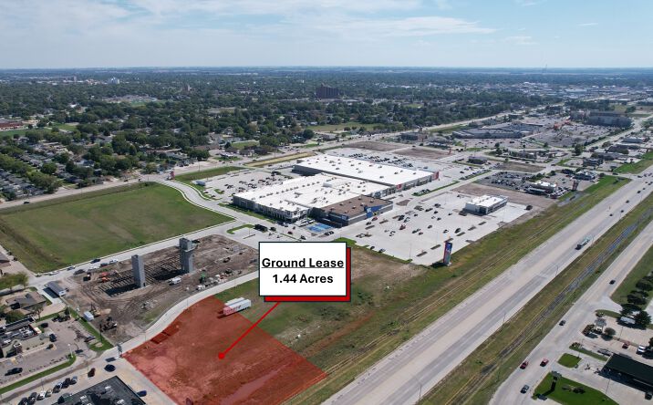 Pictures of Land property located at 1730 Conestoga Dr, Grand Island, NE 68803 for lease - image #1