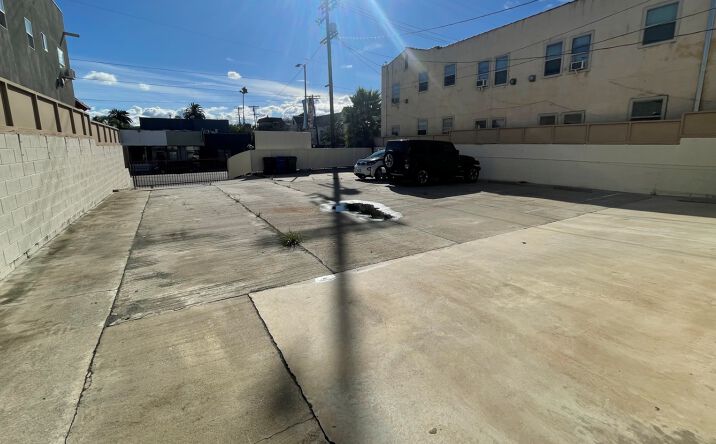 Pictures of Retail, Office property located at 4531 Fountain Ave, Los Angeles, CA 90029 for lease - image #1