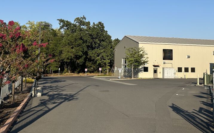 Pictures of Industrial property located at 140 Grove Ct, Healdsburg, CA 95448 for lease - image #1
