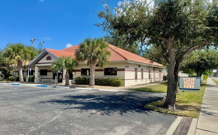 Pictures of Office property located at 1315 SE 8th Terrace, Cape Coral, FL 33990 for lease - image #1
