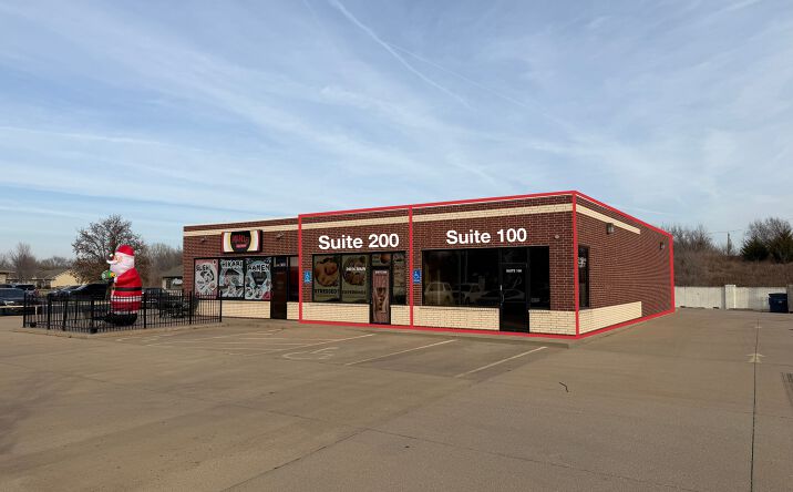Pictures of Retail property located at 240 N Main St, Haysville, KS 67060 for lease - image #1