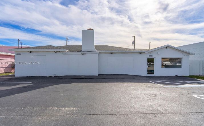 Pictures of Office property located at 8930 SW 40th St, Miami, FL 33165 for lease - image #1