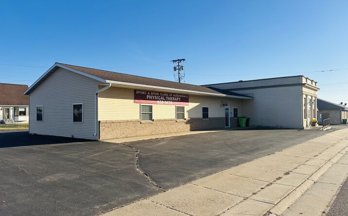 Pictures of Office, Retail property located at 10524 George Ave, Auburndale, WI 54412 for lease - image #1