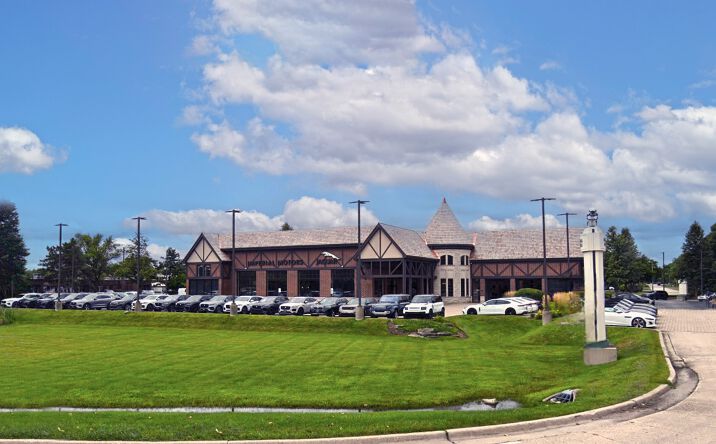Pictures of Retail property located at 150 US-41, Lake Bluff, IL 60044 for lease - image #1