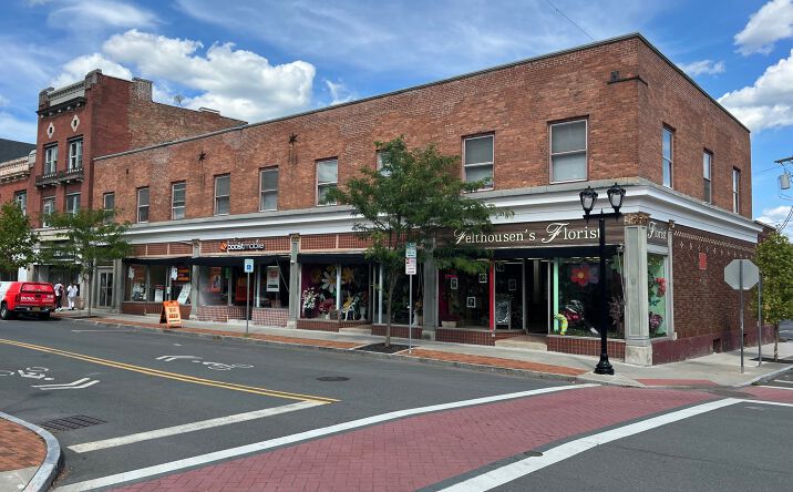 Pictures of Retail, Office property located at 143-149 Remsen St, Cohoes, NY 12047 for lease - image #1
