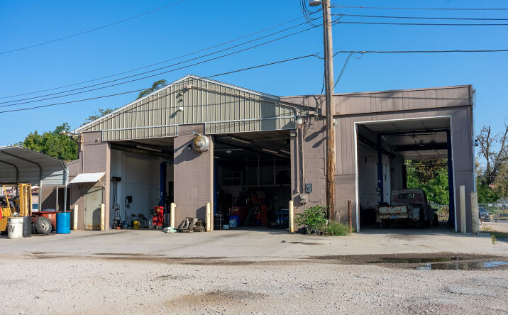 Pictures of Industrial property located at 2121 & 2139 Jefferson Street, Omaha, NE, USA, Omaha, NE 68107 for lease - image #1