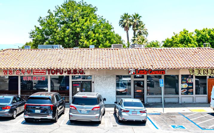 Pictures of Retail, Restaurant property located at 9799 Base Line Rd, Rancho Cucamonga, CA 91730 for lease - image #1