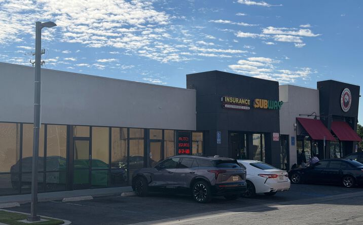 Pictures of Retail property located at 1400 Brundage Ln, Bakersfield, CA 93304 for lease - image #1