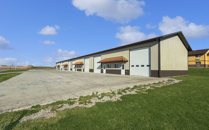 Pictures of Industrial property located at 606 Stagecoach Rd, Grinnell, IA 50112 for lease - image #1