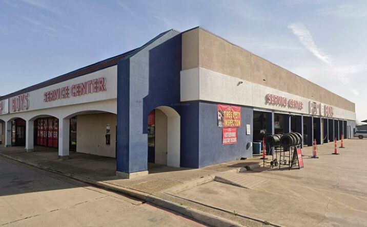 Pictures of Retail, Industrial property located at 8103 Marbach Rd, San Antonio, TX 78227 for lease - image #1