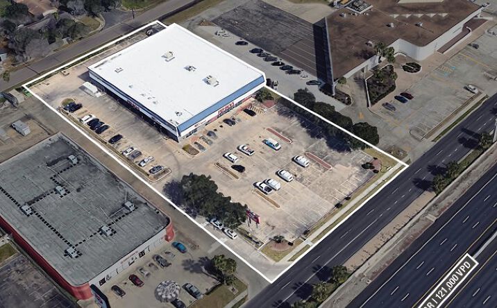 Pictures of Retail, Industrial property located at 5106 S Padre Island Dr, Corpus Christi, TX 78411 for lease - image #1