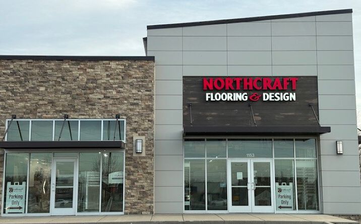 Pictures of Retail, Office, Restaurant property located at 1151 SE Oldham Pkwy, Lee's Summit, MO 64081 for lease - image #1