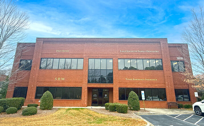 Pictures of Office property located at 3810 N Elm Street, Greensboro, NC 27455 for lease - image #1