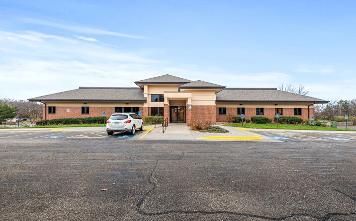Pictures of Office property located at 1133 College Ave, Manhattan, KS 66502 for lease - image #1