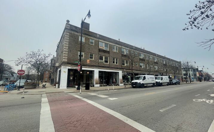 Pictures of Retail property located at 5632-52 N Clark Street 1550, Chicago, IL 60660 for lease - image #1