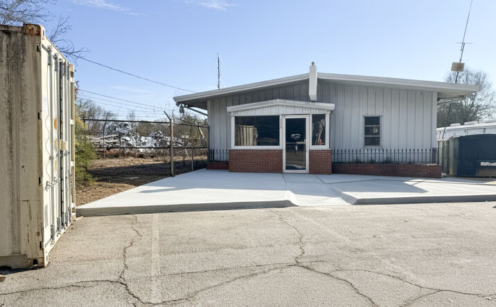 Pictures of Industrial, Office property located at 2514 W Point Ave, Atlanta, GA 30337 for lease - image #1