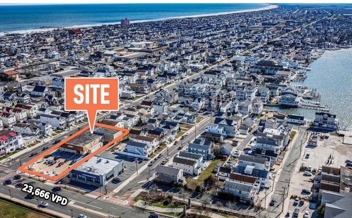 Pictures of Retail property located at 2 W 9th St, Ocean City, NJ 08226 for lease - image #1
