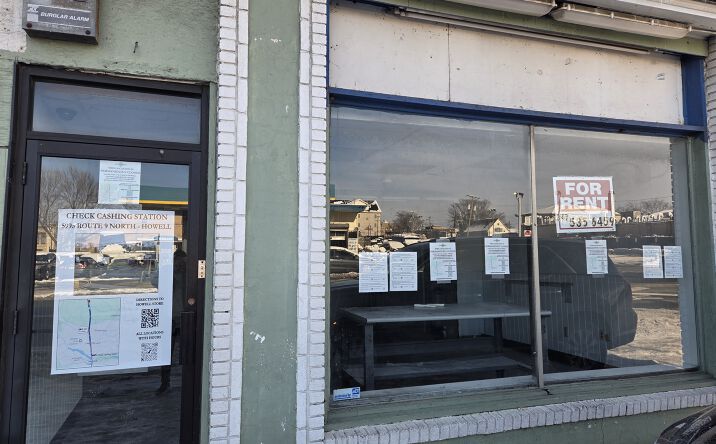 Pictures of Retail, Restaurant property located at 202 Main St, Lakewood, NJ 08701 for lease - image #1