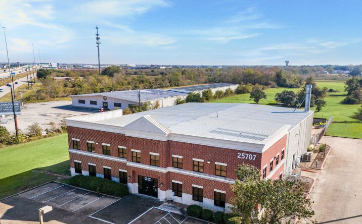 Pictures of Industrial property located at 25707 Southwest Fwy, Rosenberg, TX 77471 for lease - image #1