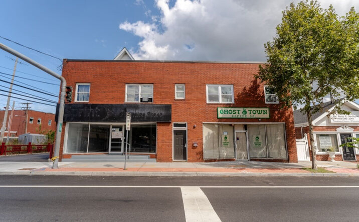 Pictures of Retail, Restaurant, Office property located at 21 Indian Head Rd, Kings Park, NY 11754 for lease - image #1