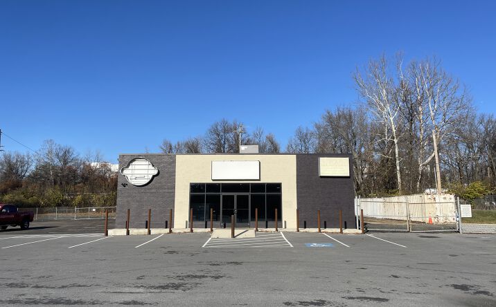 Pictures of Retail property located at 9026 Pulaski Hwy, Middle River, MD 21220 for lease - image #1
