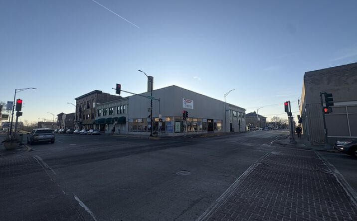 Pictures of Office, Retail property located at 13102 Western Ave, Blue Island, IL 60406 for lease - image #1
