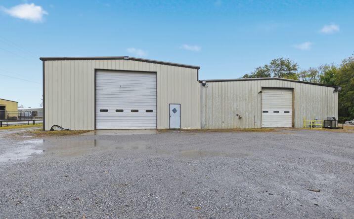 Pictures of Industrial property located at 654 W 138th St, Glenpool, OK 74033 for lease - image #1