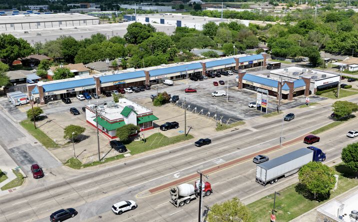 Pictures of Retail, Restaurant property located at 1502 W University Dr, McKinney, TX 75069 for lease - image #1