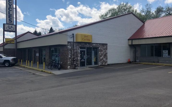 Pictures of Retail property located at 6070 S Martin Luther King Jr Blvd, Lansing, MI 48911 for lease - image #1