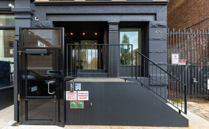 Pictures of Retail, Office property located at 479 Washington St, New York, NY 10013 for lease - image #1