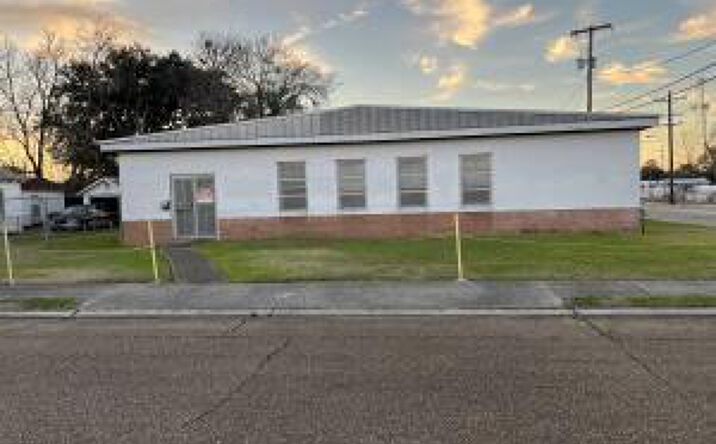 Pictures of Industrial property located at 400 French St, New Iberia, LA 70560 for lease - image #1