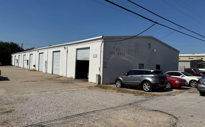 Pictures of Industrial property located at 1309 D/1311 A S Alexander Ave, Duncanville, TX 75137 for lease - image #1