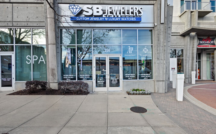 Pictures of Retail property located at 256 Pharr Rd NE, Atlanta, GA 30305 for lease - image #1