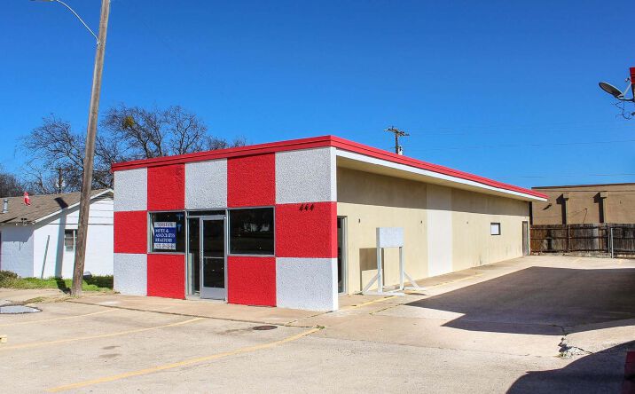 Pictures of Retail, Office property located at 444 N Main St, Duncanville, TX 75116 for lease - image #1