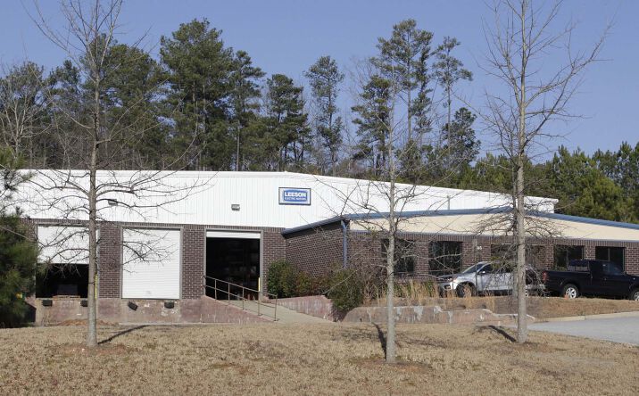 Pictures of Industrial property located at 6758 Oak Ridge Commerce Way, Austell, GA 30168 for lease - image #1