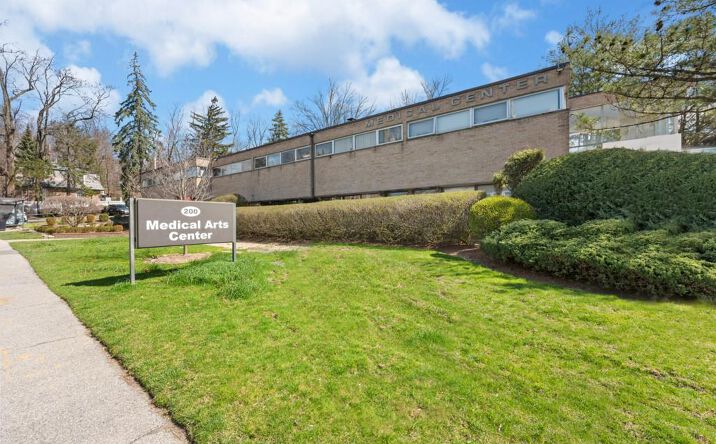Pictures of Office property located at 200 S Broadway Unit #100 Bldg 1, Greenburgh, NY 10591 for lease - image #1