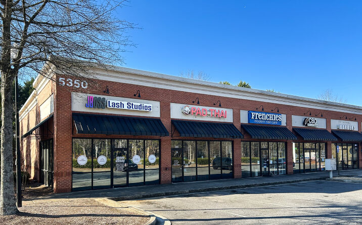 Pictures of Retail property located at 5350 United Drive, Smyrna, GA 30082 for lease - image #1