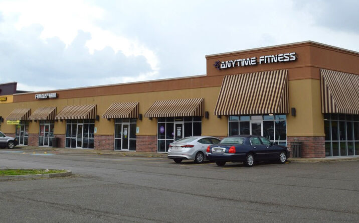 Pictures of Retail property located at 222 Park Drive, Weirton, WV 26062 for lease - image #1
