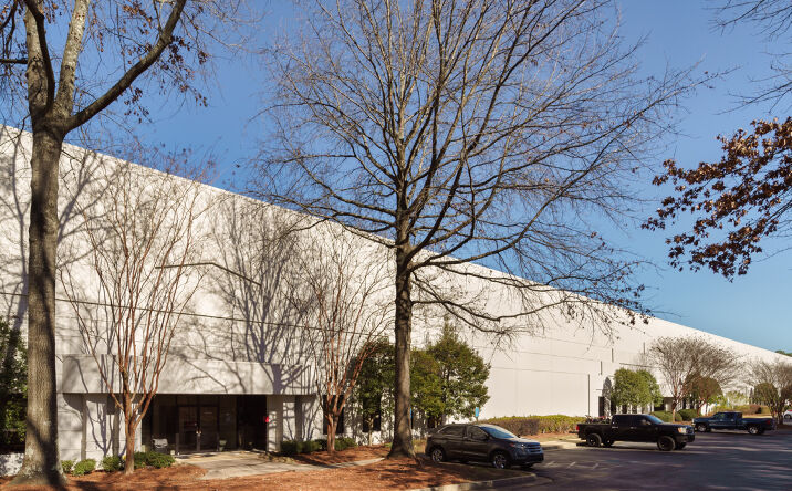 Pictures of Industrial property located at 2850 Barrett Lakes Blvd, Kennesaw, GA 30144 for lease - image #1