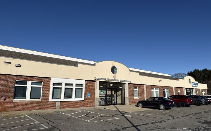 Pictures of Retail, Office property located at 881 Lafayette Rd, Hampton, NH 03842 for lease - image #1